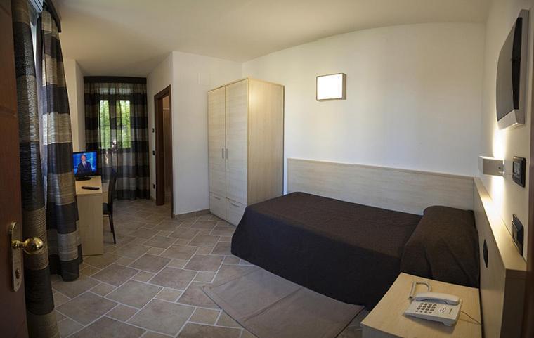 Villa Giovina Pratola Peligna Bilik gambar